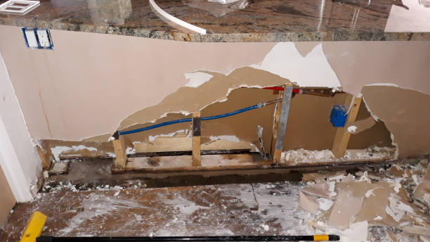 Best Sewage cleanup and water damage restoration  in Bay Point, CA